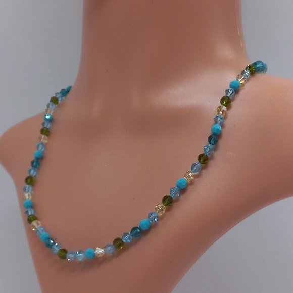 Swarovski Crystals Necklace - Picture 1 of 9